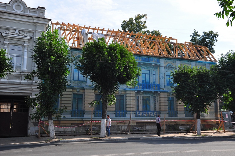 Снимок тго же здания от 21 августа 2014 года.