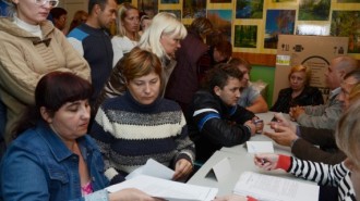 На фото: украинцы на рязанской ярмарке вакансий
